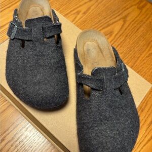 Womens black Birkenstocks
